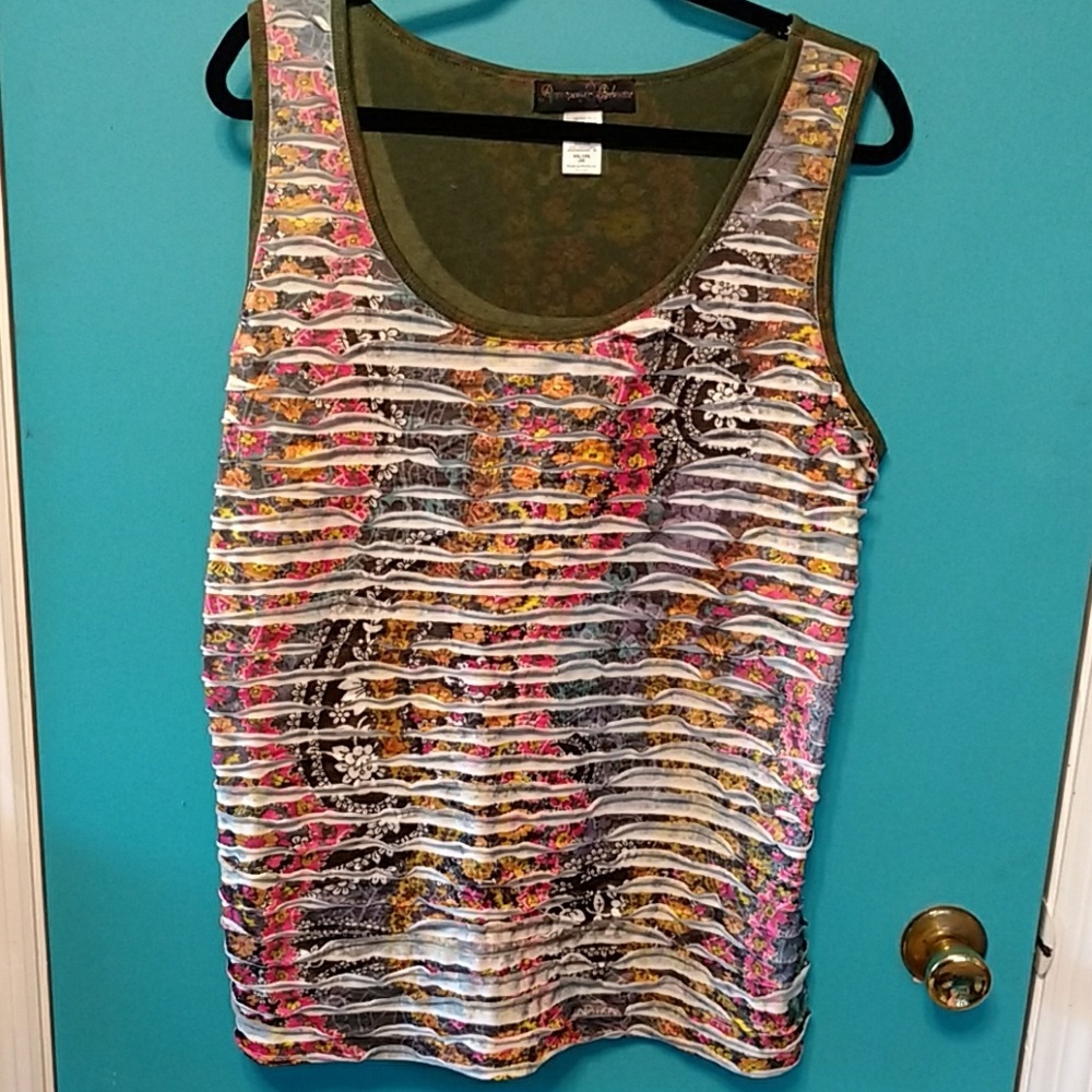EUC PRETTY FLORAL TANK TOP